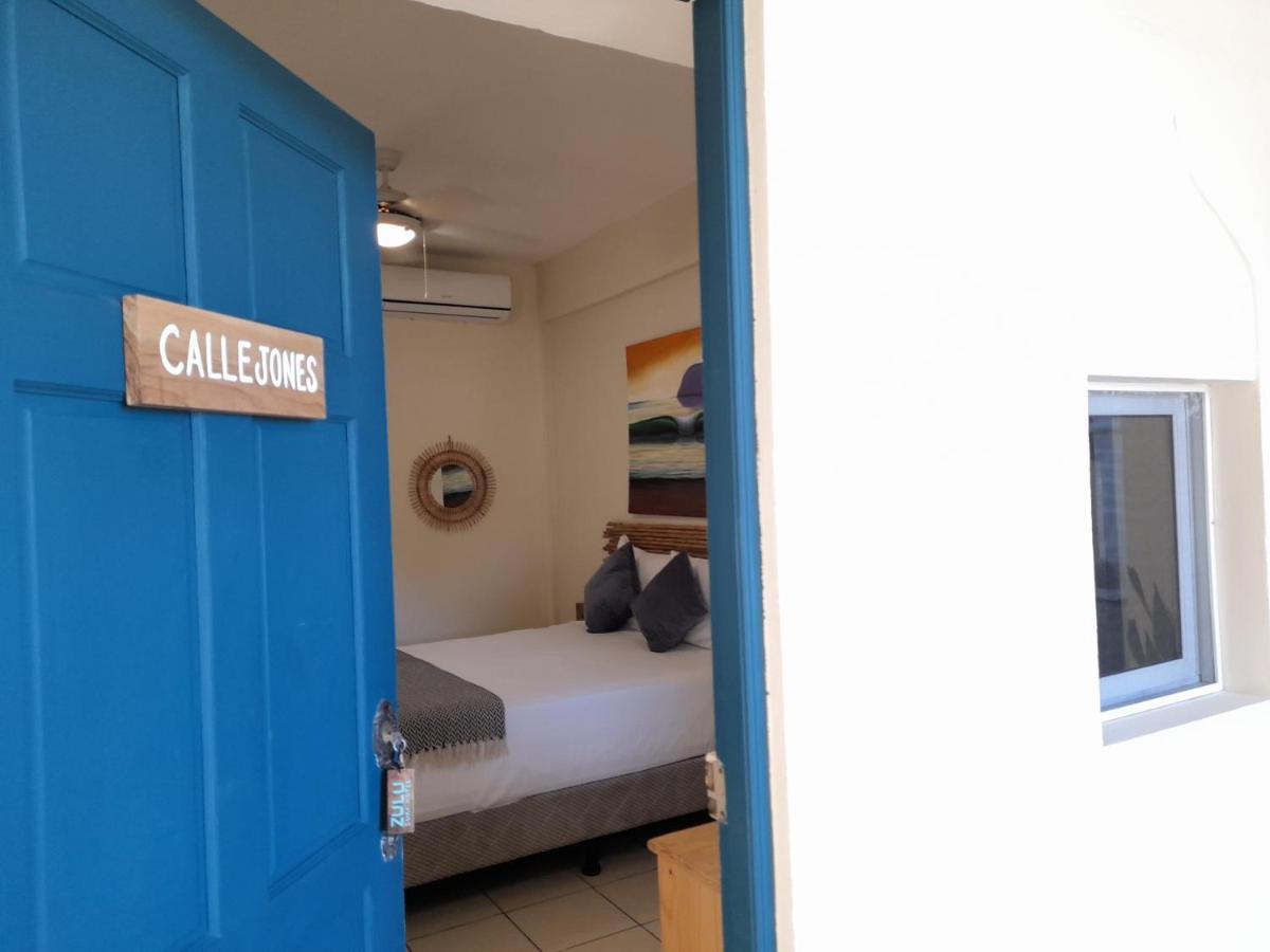 Zulu Surf Hotel Tamarindo Exterior photo